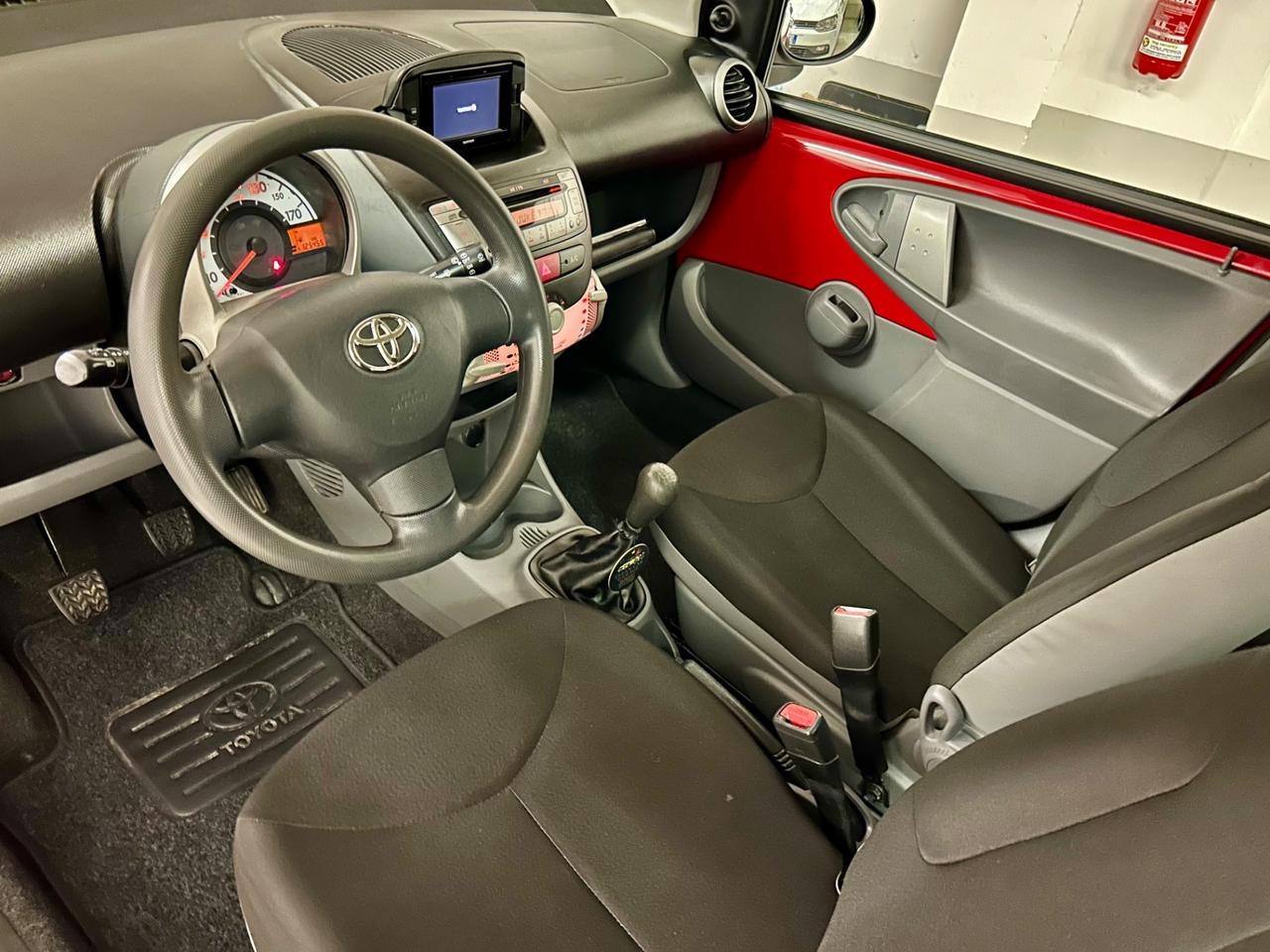 Toyota Aygo 1.0 12V VVT-i 5 porte Sol Connect