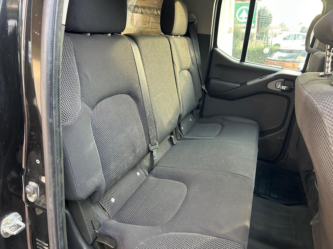 Nissan Navara 2.5 dCi 4 porte Double Cab XE