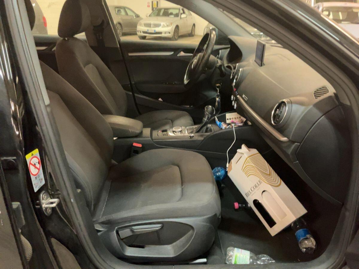 Audi A3 SPB 30 TDI STRONIC SPORT