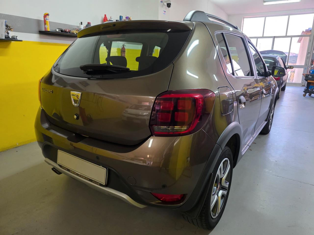 Sandero Stepway 0.9 TCe 90 CV Techroad AZIENDALE