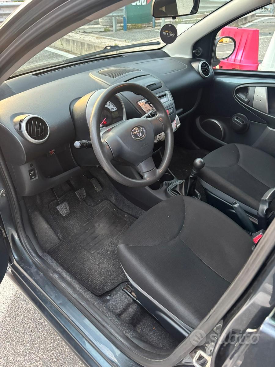 TOYOTA AYGO 1.0 BENZINA 5 PORTE - 2014