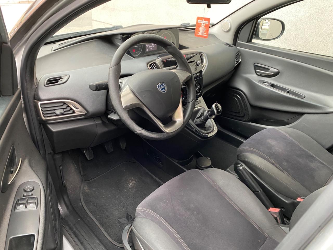 Lancia Ypsilon 1.2 Benzina