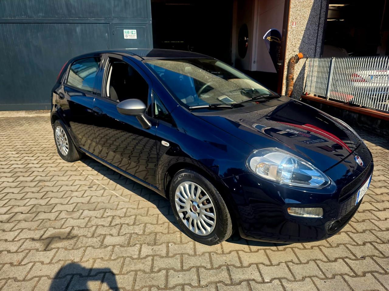 Fiat Punto 1.3 MJT II S&S 95 CV 5 porte Street