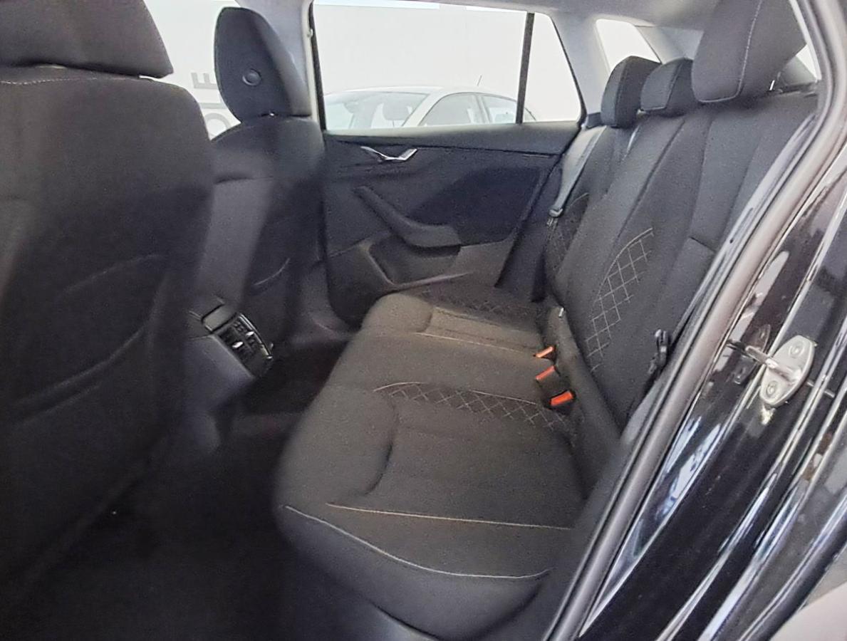 SKODA Kamiq 1.0 TSI 110 CV DSG Ambition