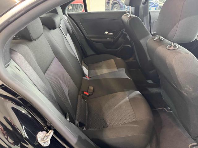 MERCEDES-BENZ CLA 220 d Automatic Sport