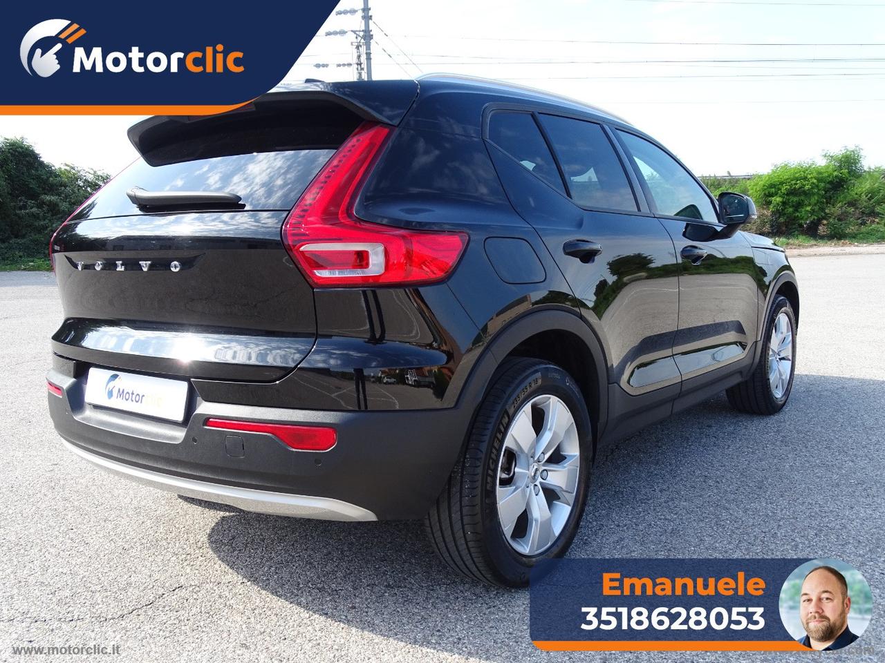 VOLVO XC40 T3 Momentum Core