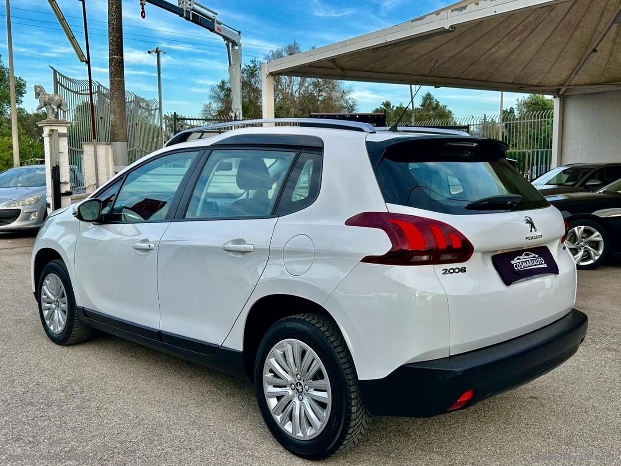 PEUGEOT 2008 PureTech 82 Active