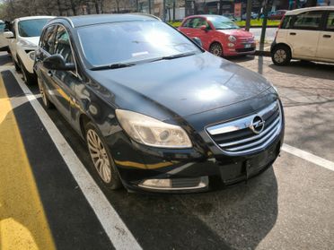Opel Insignia LEGGERE BENE