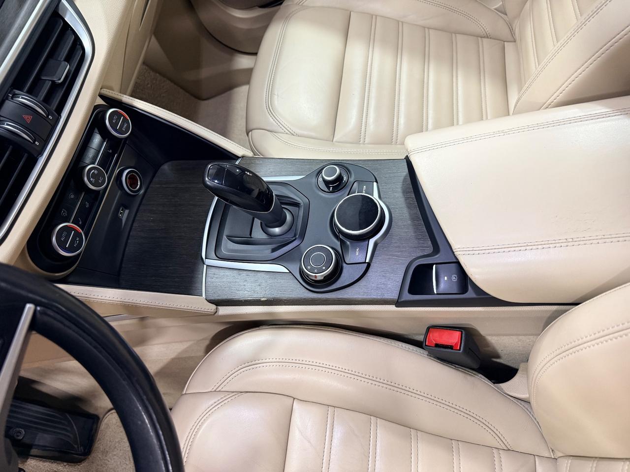 Alfa Romeo Stelvio 2.2 Turbodiesel 210 CV AT8 Q4 Executive