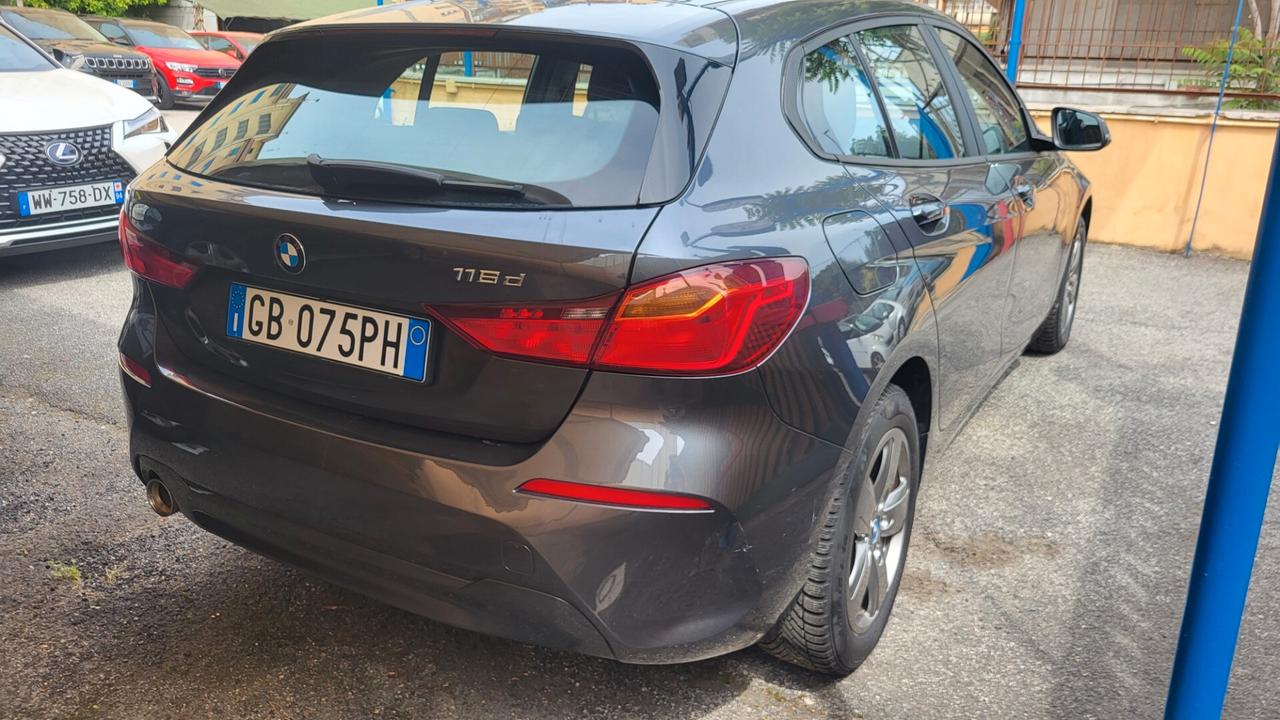 Bmw 116 116d 5p. Business Advantage