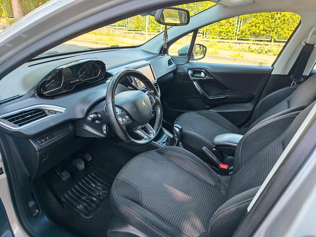 Peugeot 208 BlueHDi 75 5 porte Allure
