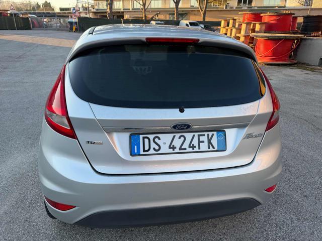 FORD Fiesta 1.4 TDCi 68CV 5p senza nessun lavoro da fare