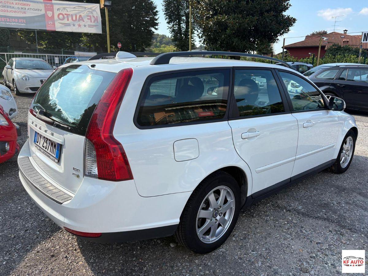 VOLVO - V50 1.6d drive R-design-POCHISSIMI KM