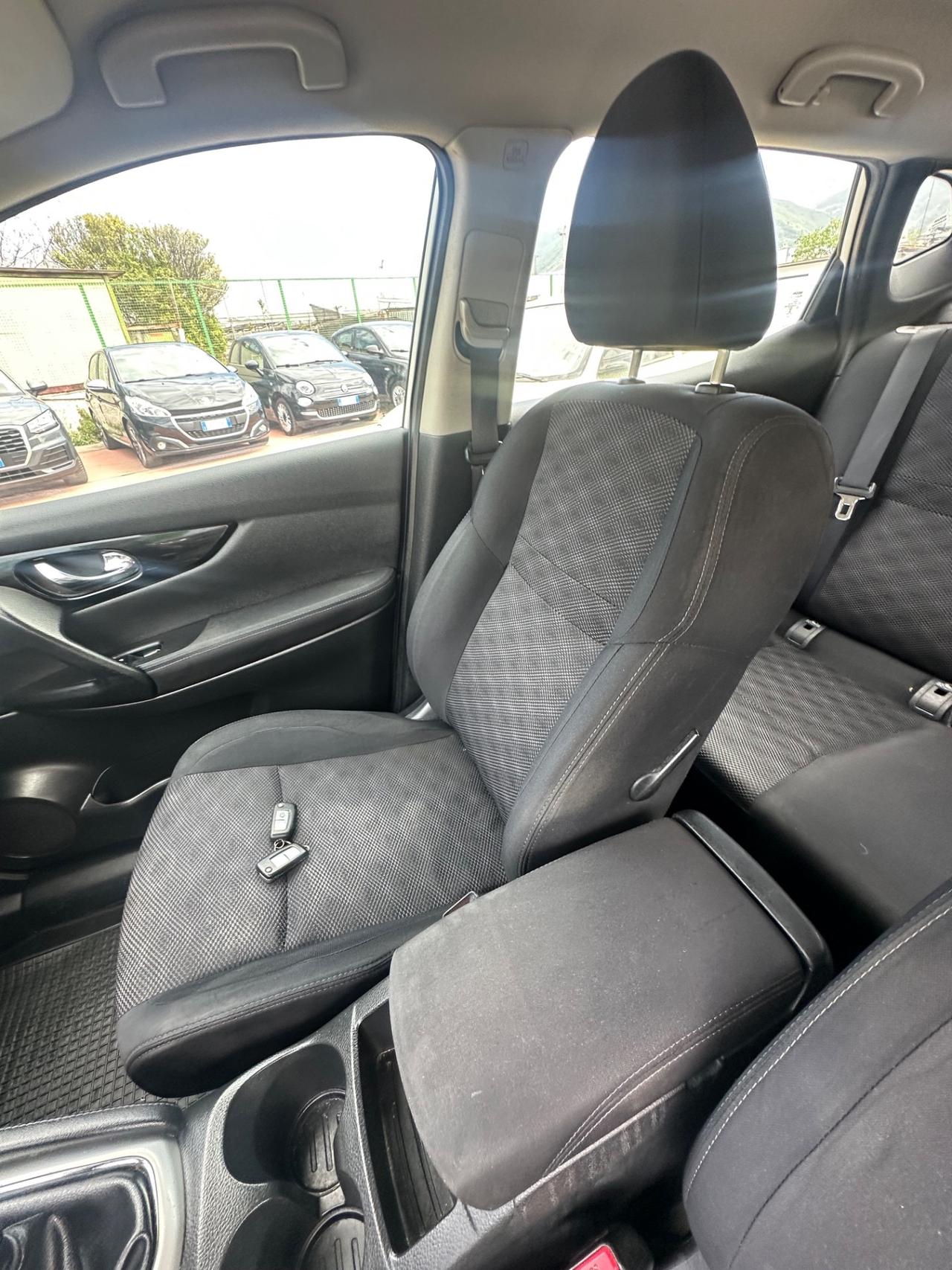 Nissan Qashqai 1.5 dCi Visia
