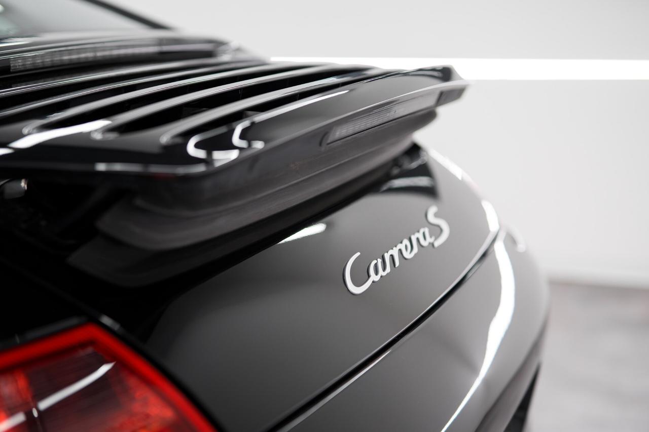 Porsche 911 Carrera S Coupé--FIRST PAINT--