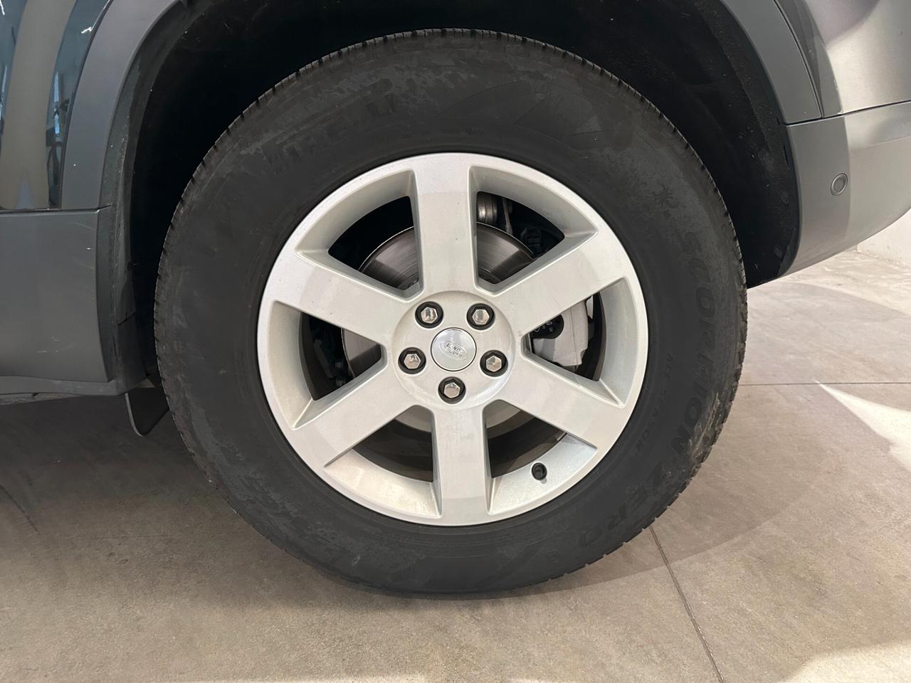 Land Rover Defender 110 3.0D I6 200 CV AWD Auto SE