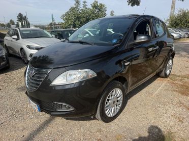 Lancia Ypsilon 0.9 TwinAir 85 CV 5 porte Metano Ecochic Gold