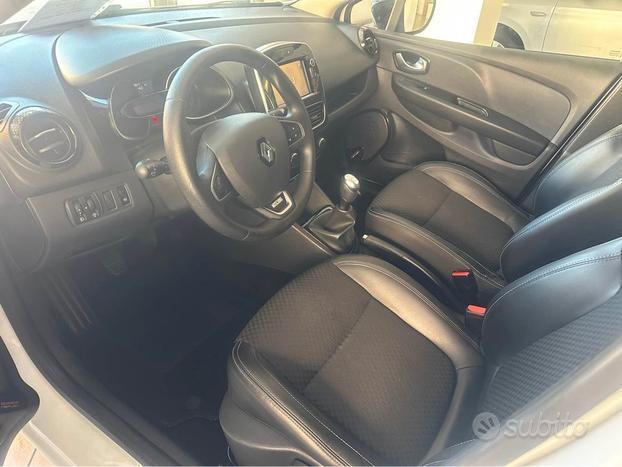 Renault Clio dCi 8V 75 CV 5 porte Moschino Zen