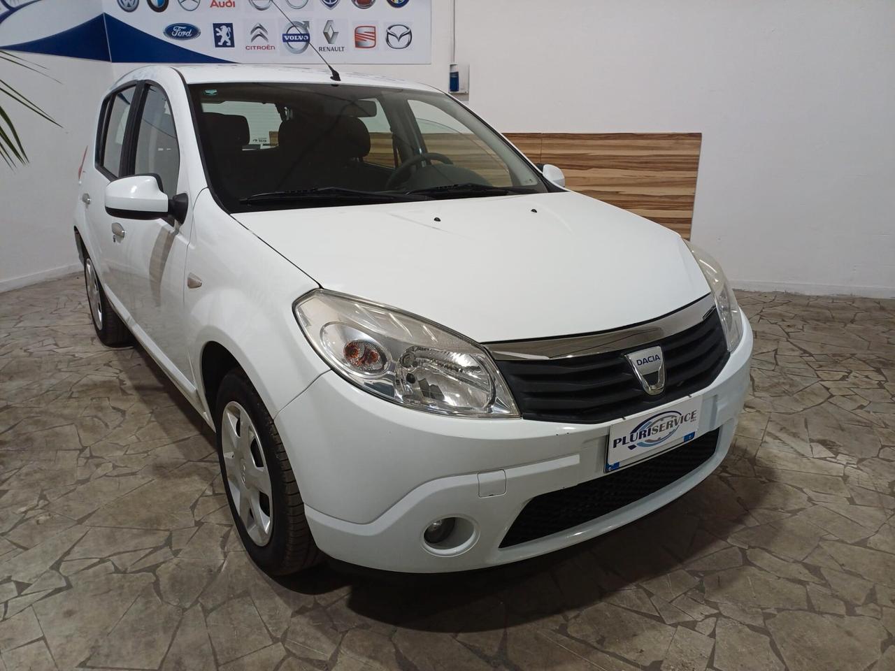 Dacia Sandero GPL DI SERIE Laureate - 2010