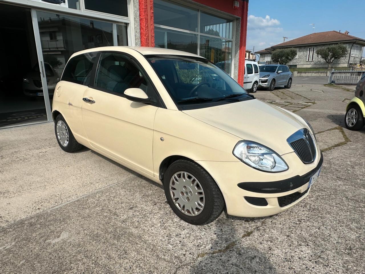 Lancia Ypsilon 1.2 GPL NEOPATENTATI