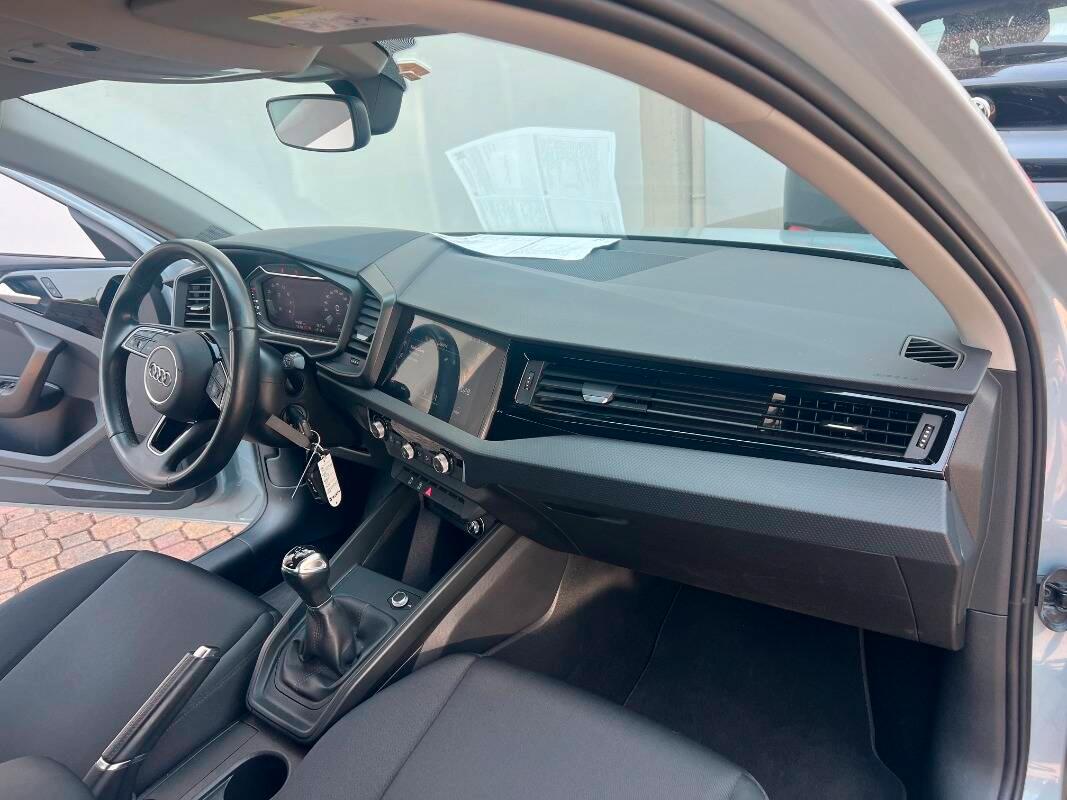 Audi A1 25 1.0 tfsi Admired my20
