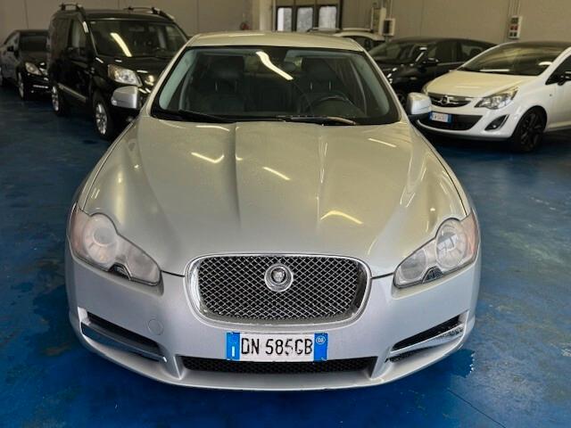 Jaguar XF 2.7D V6 Premium Luxury