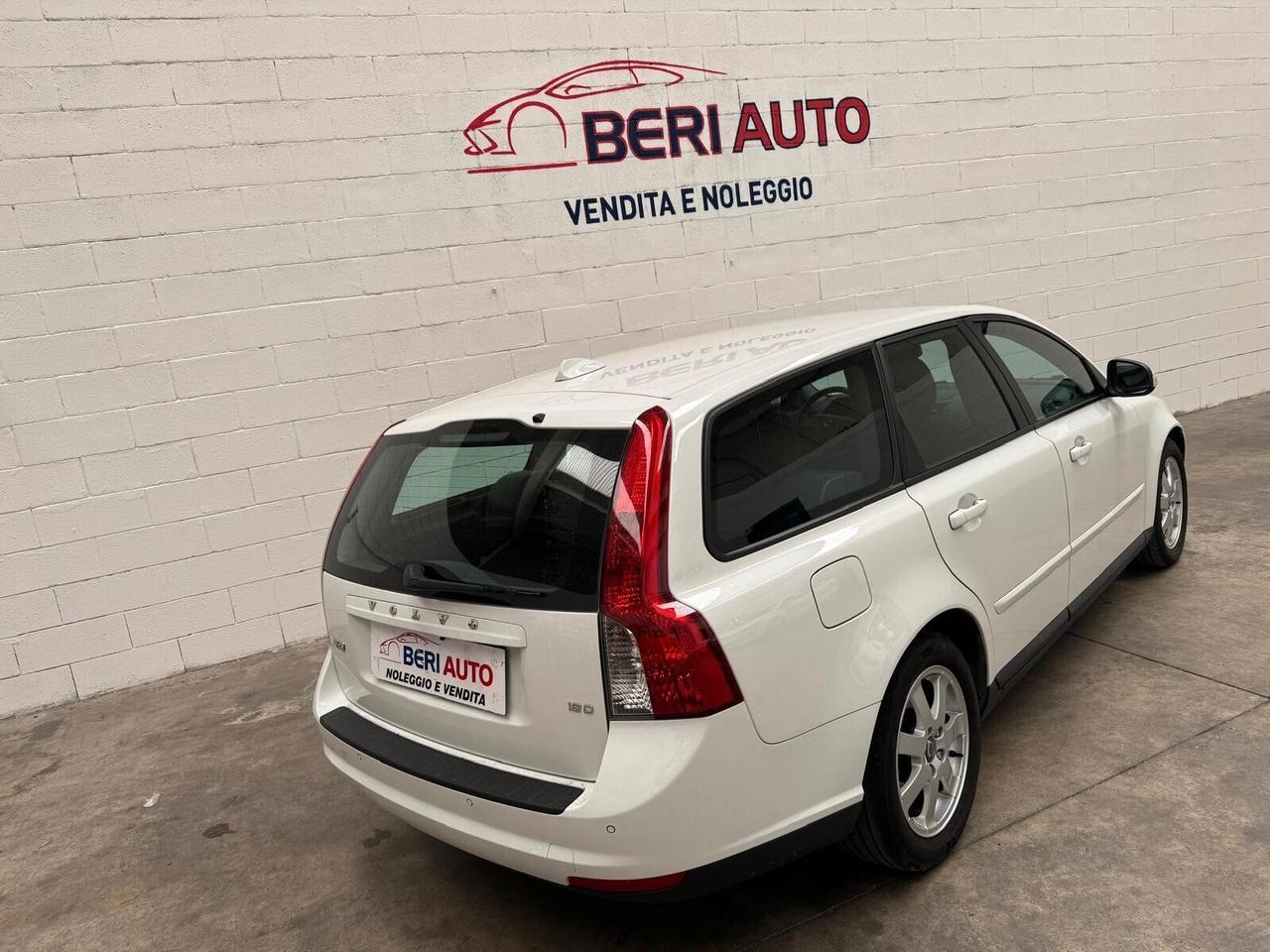 Volvo V50 allestimento R-design