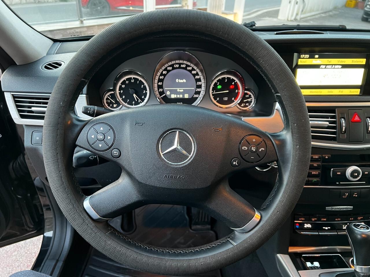 Mercedes-benz E 220 CDI BlueEFFICIENCY -2011