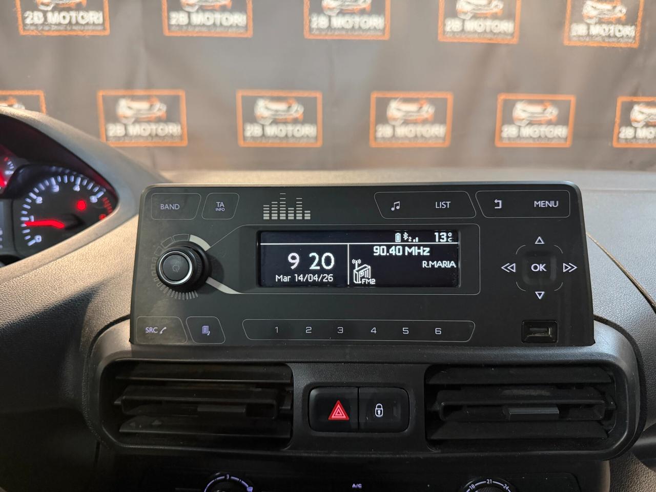 Peugeot Partner BlueHDi 100 S&S PL-DC Furgone Mobile