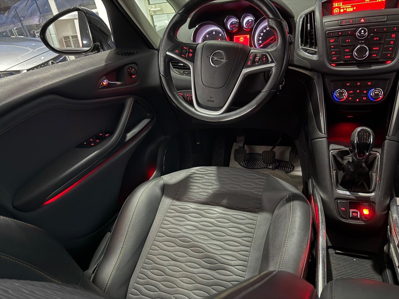 Opel Zafira Tourer 7POSTI 2.0CDTi130CV Cosmo FULL2013