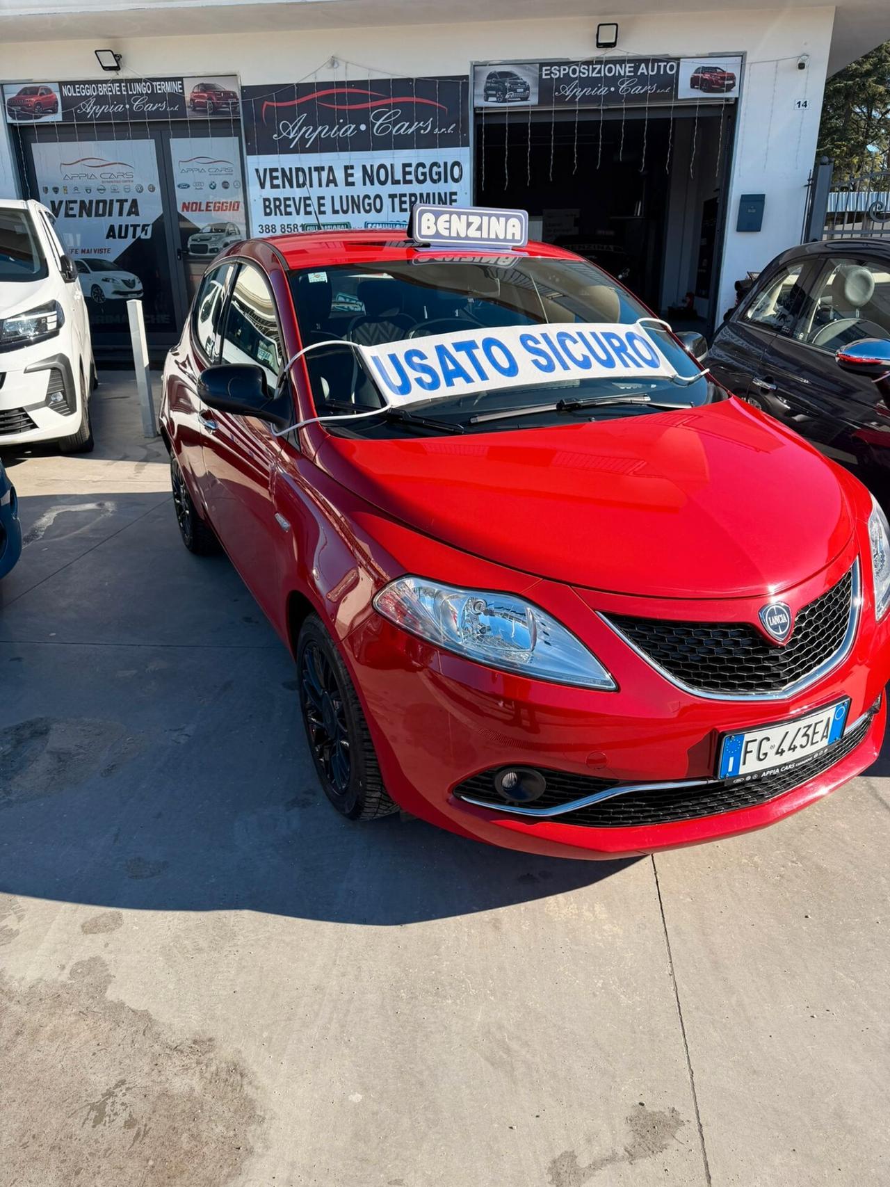 Lancia Ypsilon 1.2 69 CV 5 porte Platinum