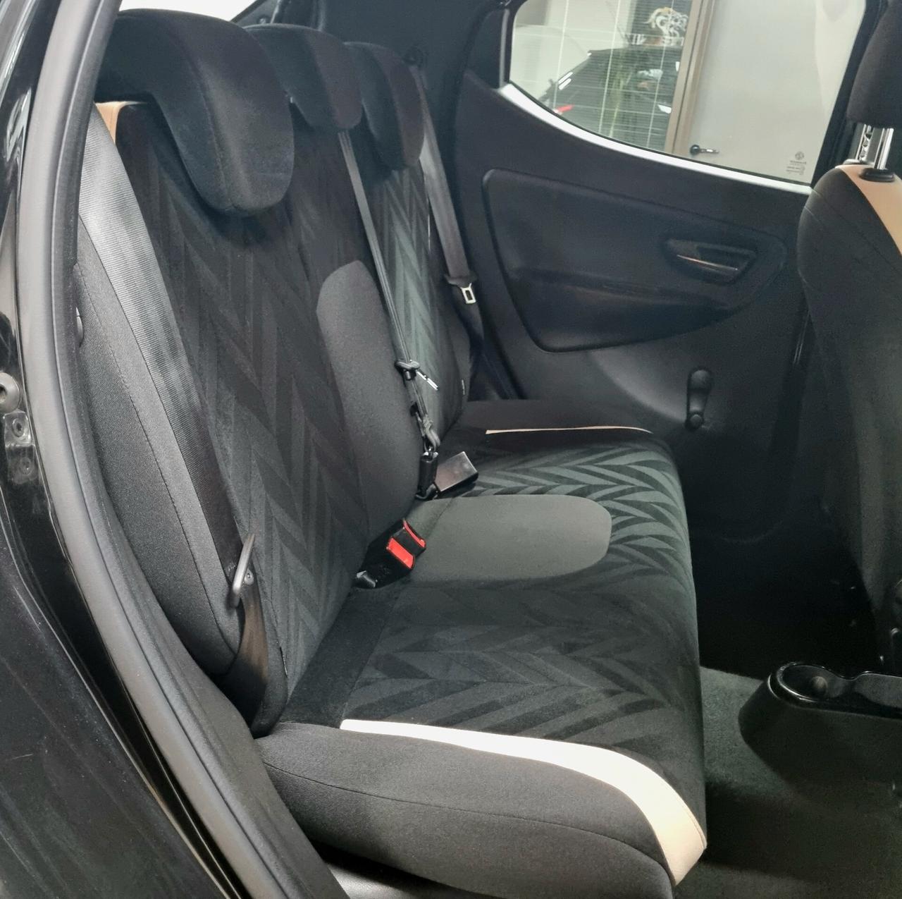 Lancia Ypsilon 1.2 69 CV 5 porte Gold