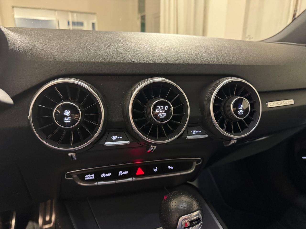 Audi TT Coupé 2.0 TFSI quattro S tronic line