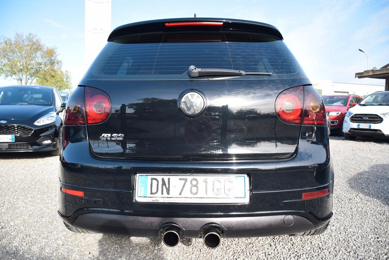 Volkswagen Golf R32 3.2 VR6 4mot. 3p. DSG 250CV