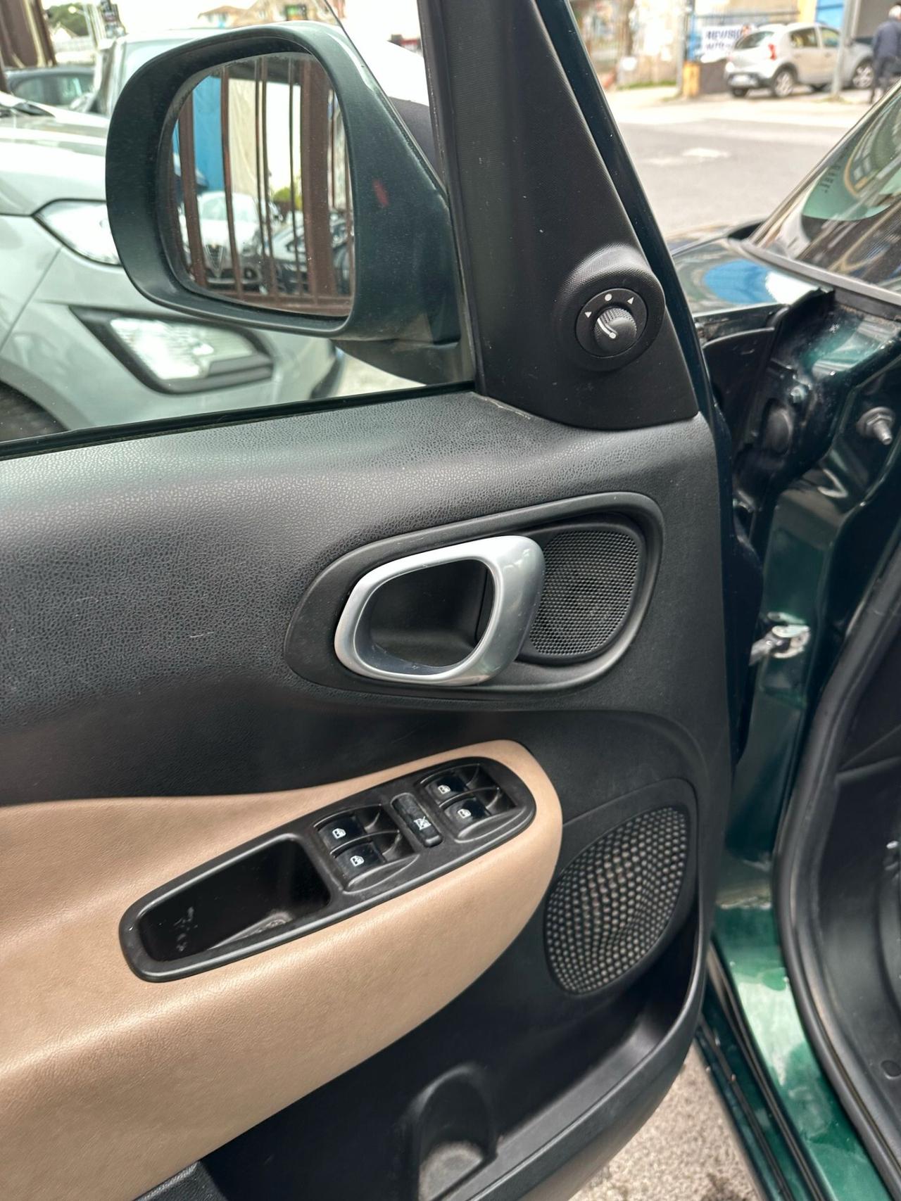 Fiat 500L Living 0.9 TwinAir Turbo Natural Power Lounge