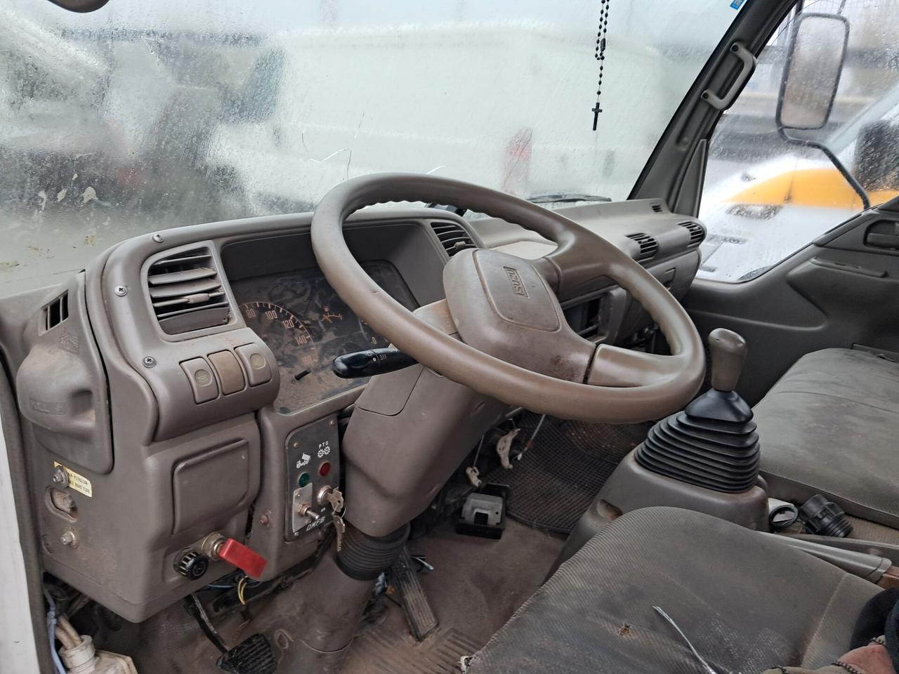 ISUZU RIBALTABILE TRILATERALE