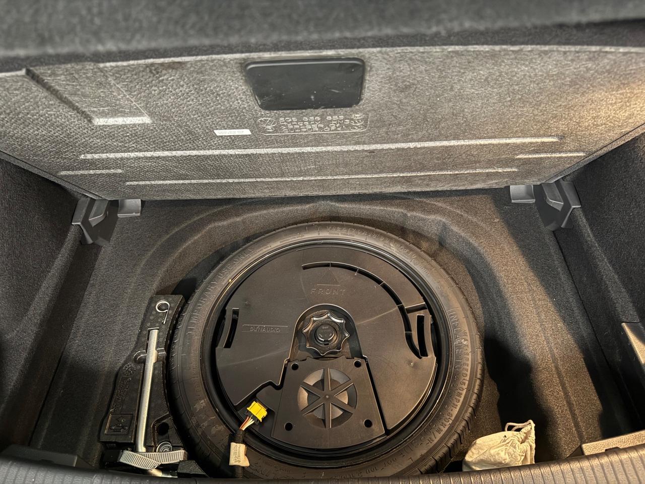 Volkswagen Golf GTI Performance FULL PELLE DYNAUDIO