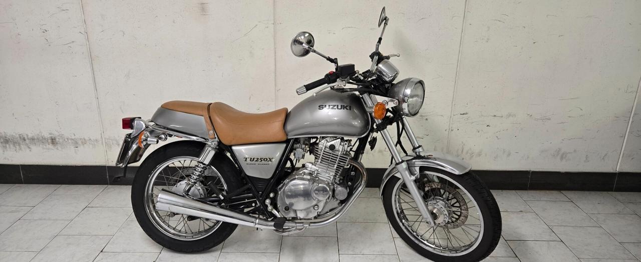 Suzuki TU 250 X NAKED