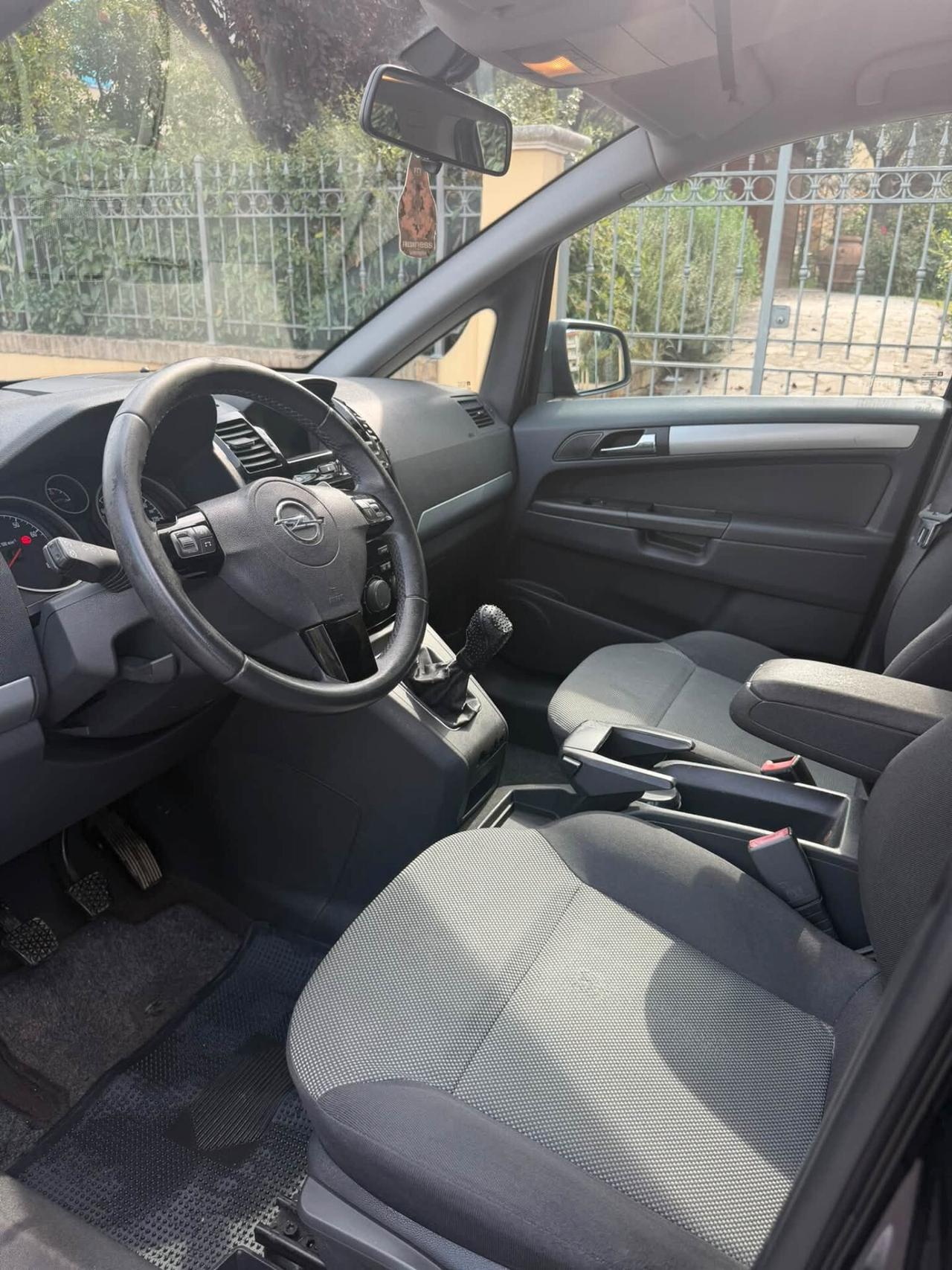 Opel Zafira 1.6 16V ecoM 150CV Turbo One