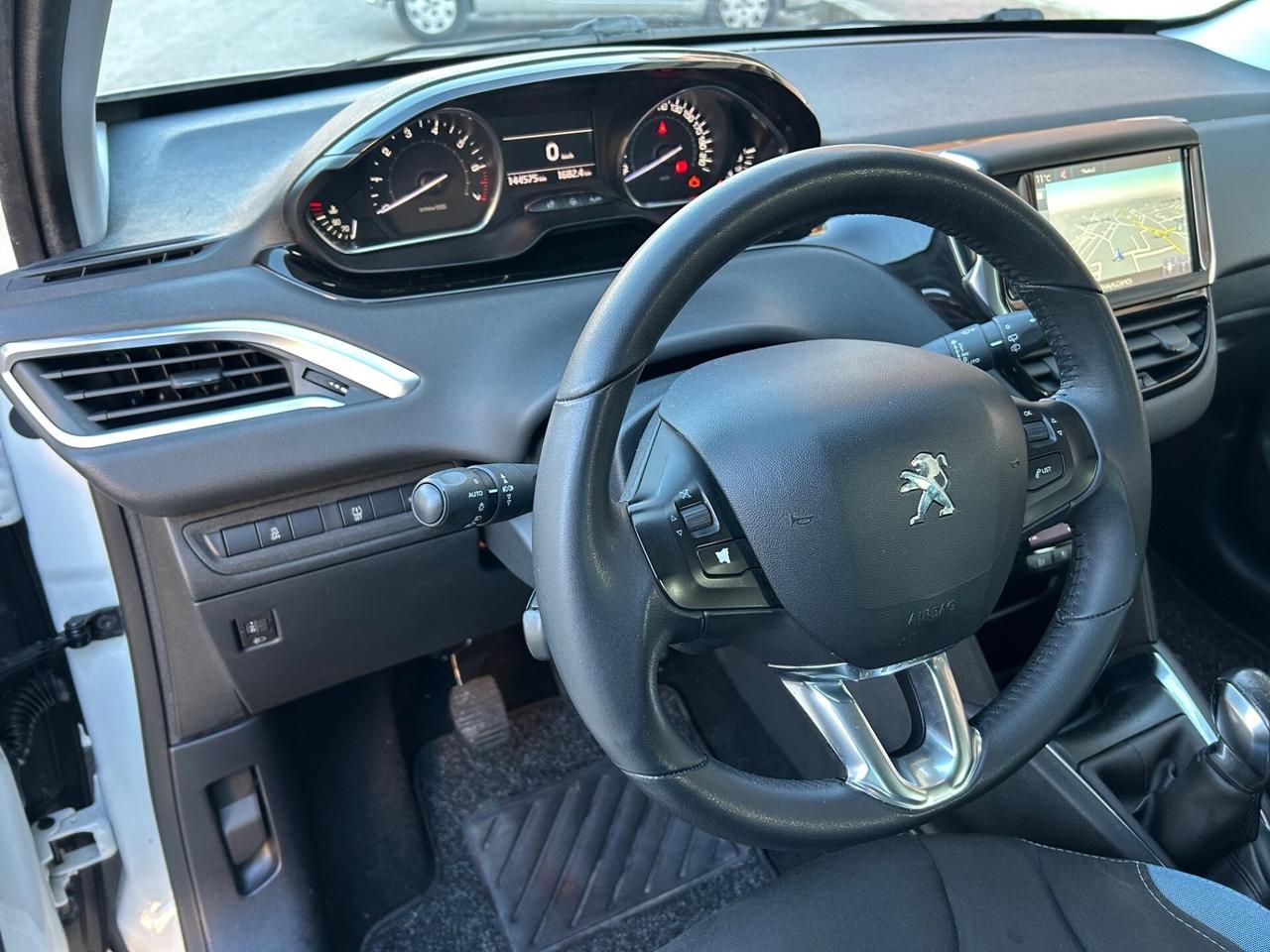 Peugeot 208 1.2 VTi allure ideale per neopatentati