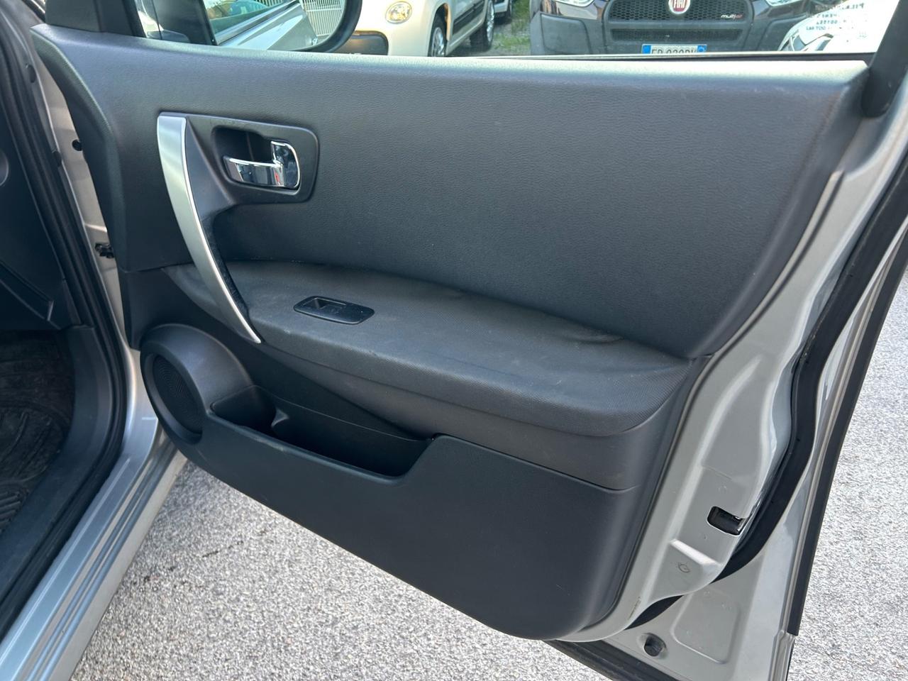 Nissan Qashqai 2.0 dCi DPF 4WD Automatico