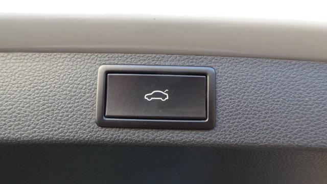 SKODA Karoq 1.6 TDI SCR DSG SportLine