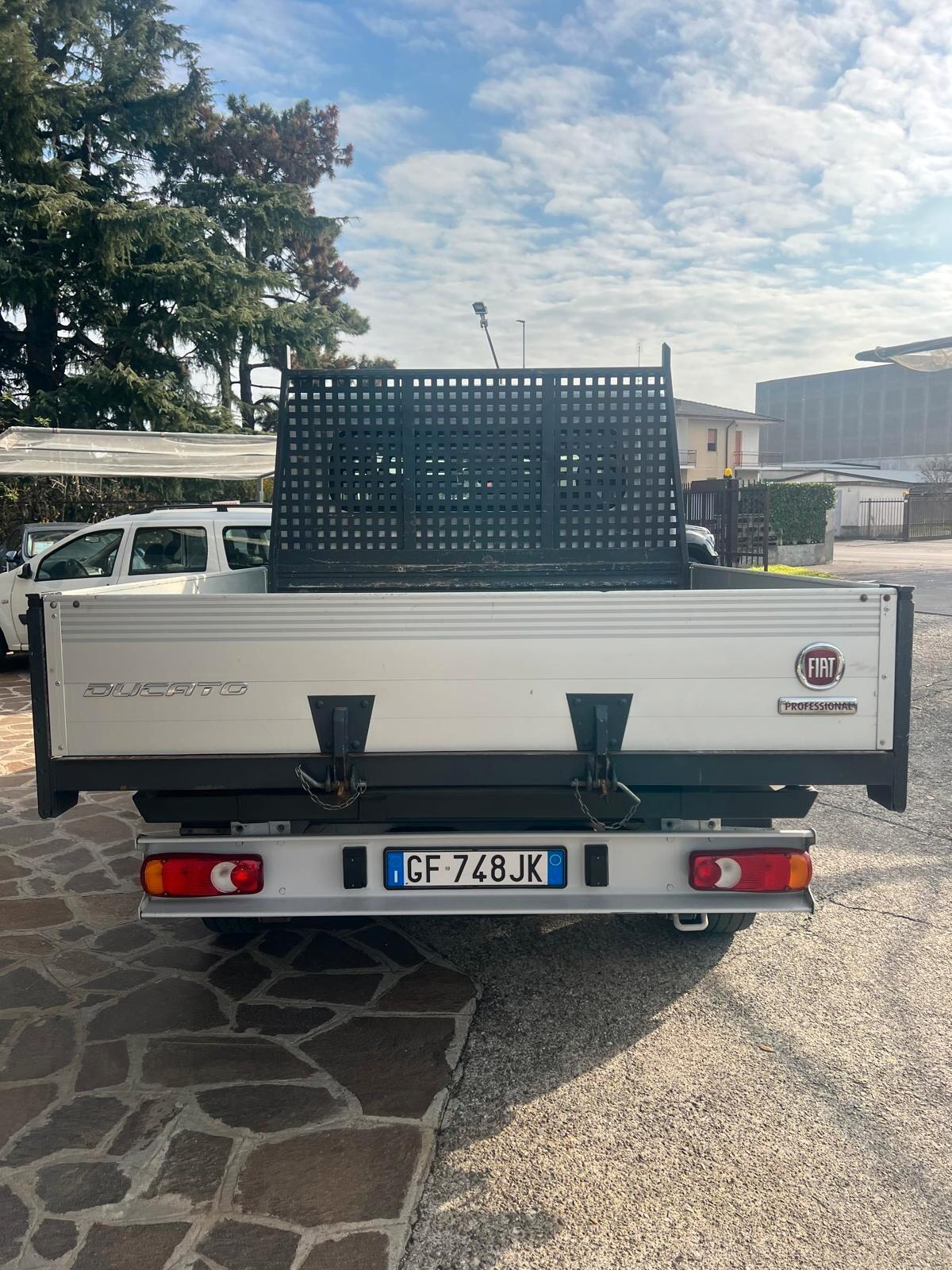 Fiat Ducato 35 2.2 Mjt 180CV PLM-SL-DC Cassonato Maxi