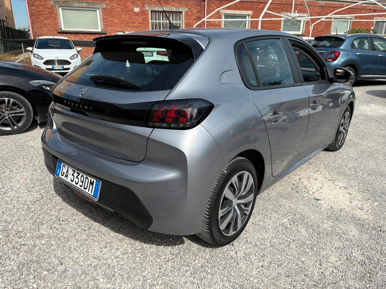 Peugeot 208 1.2 Benz 5p -Unico proprietario
