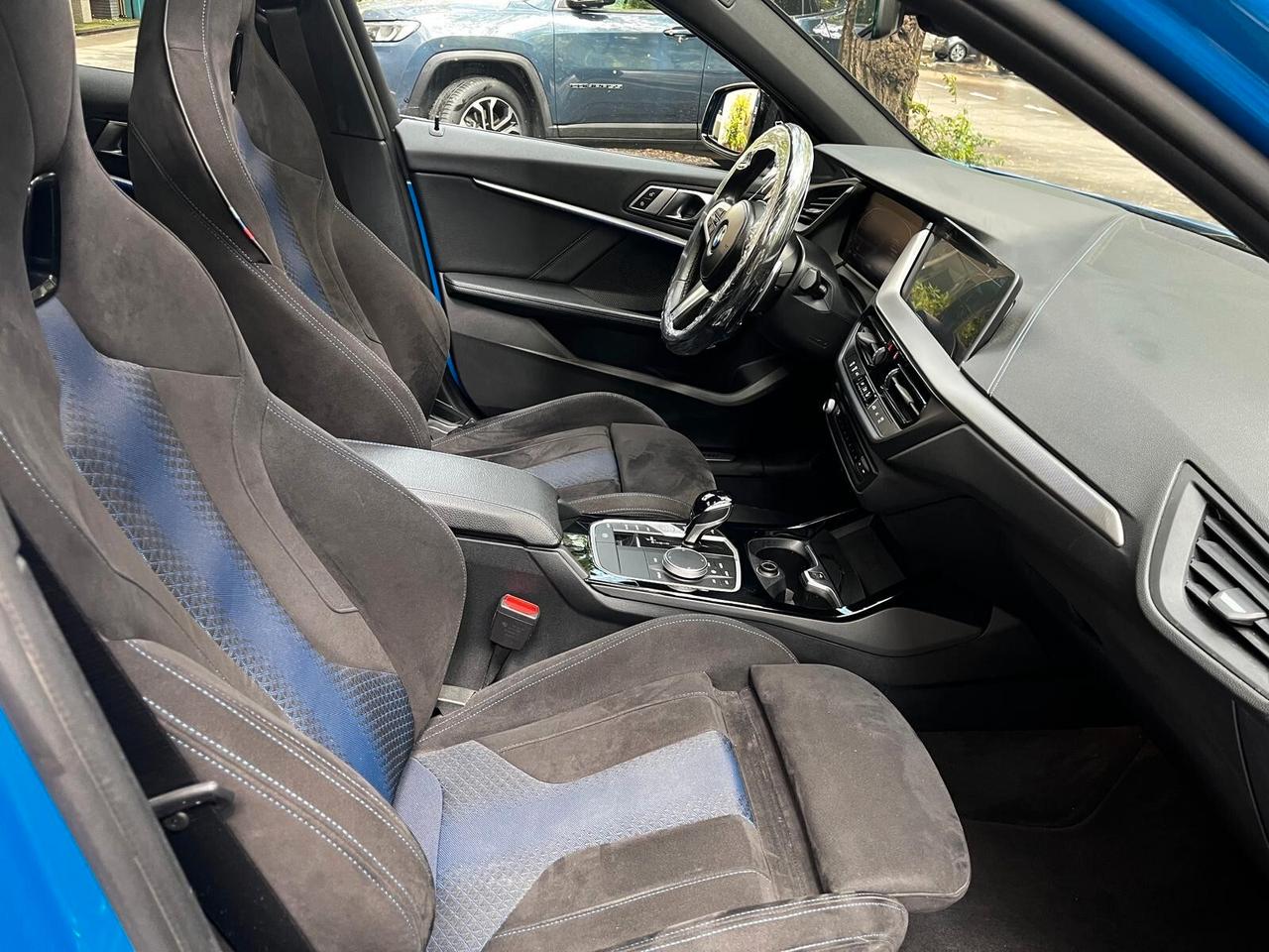 Bmw 120 120i 5p. Msport