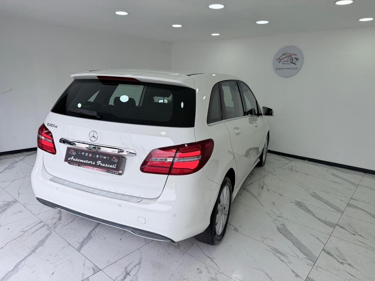 Mercedes-benz B 200 d Automatic -GARANTITA-LED-2018