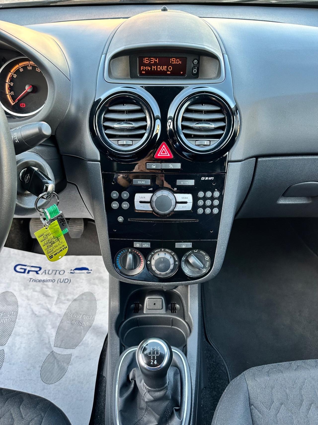 Opel Corsa 1.2Bz 86Cv - Uniproprietario