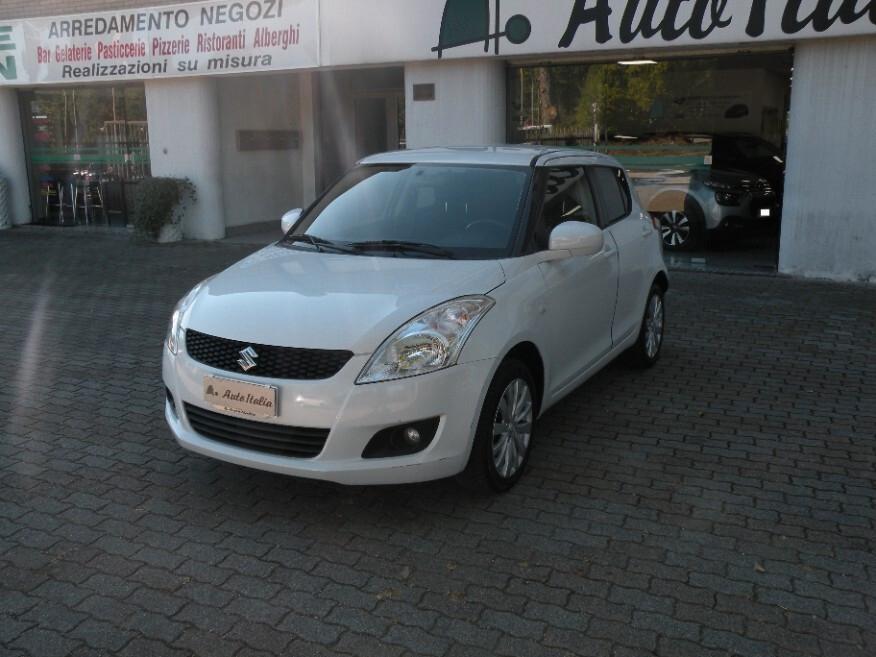 SUZUKI SWIFT 1.2 VVT 94CV 4WD Top 2011