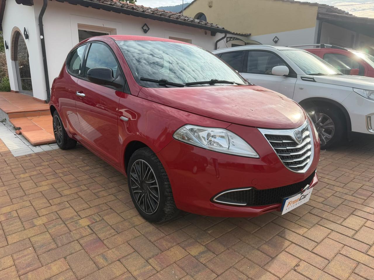 Lancia Ypsilon 1.2 69 CV 5 porte GPL Ecochic Gold