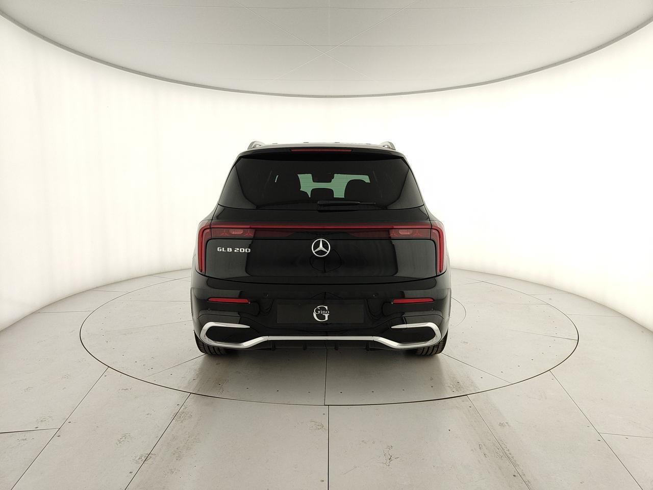 Mercedes-Benz GLB 200